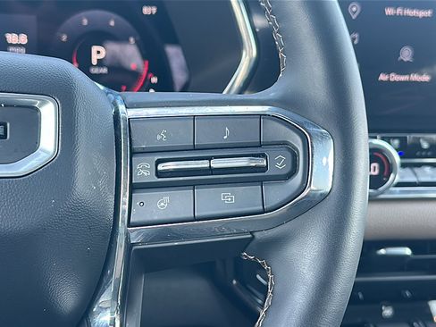 Used 2023 GMC Canyon Denali image 27