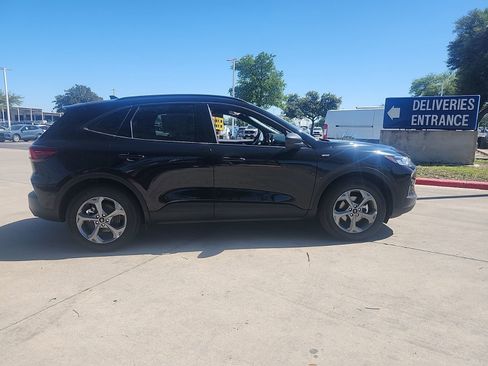 New 2026 Ford Escape ST-Line w/ Tech Pack #1 FWD image 4
