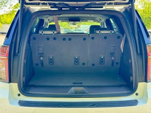 Used 2022 Chevrolet Tahoe LT RWD image 17