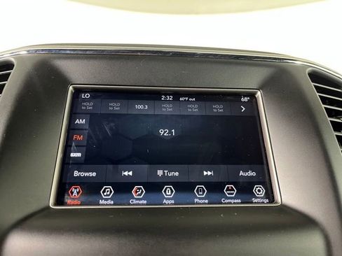 Used 2020 Jeep Grand Cherokee Laredo AWD/4WD image 24