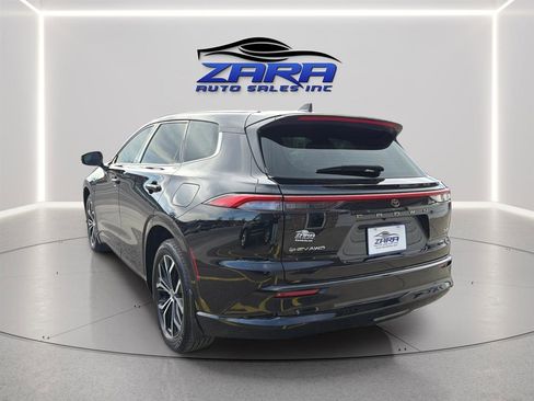 Used 2025 Toyota Crown Signia image 5