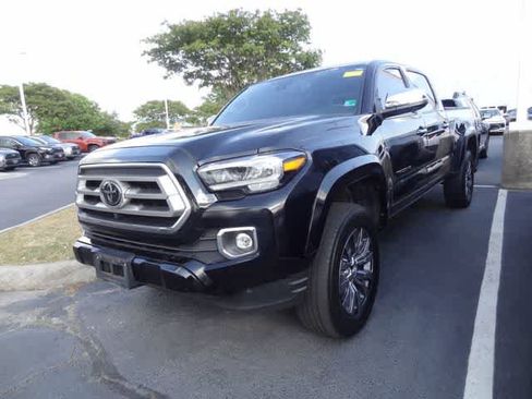 Used 2023 Toyota Tacoma Limited AWD/4WD image 1