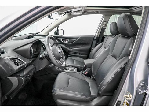 Used 2019 Subaru Forester Touring AWD/4WD image 12