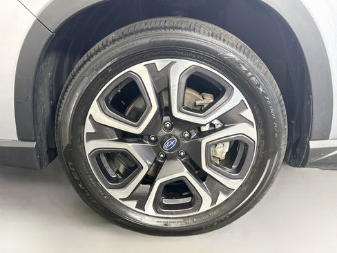 Used 2023 Subaru Ascent Limited AWD/4WD image 38