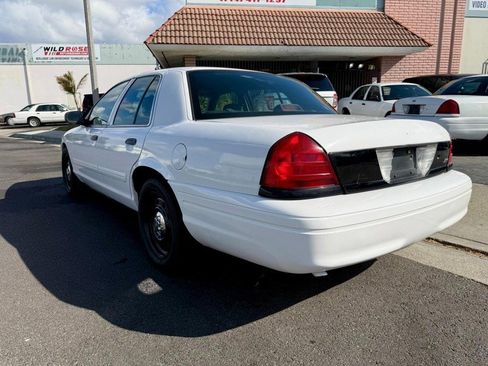 Used 2009 Ford Crown Victoria Police Interceptor image 4