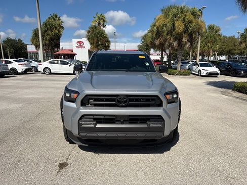 Used 2026 Toyota 4Runner SR5 RWD image 6