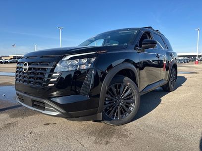 New 2026 Nissan Pathfinder SL w/ SL Premium Package
