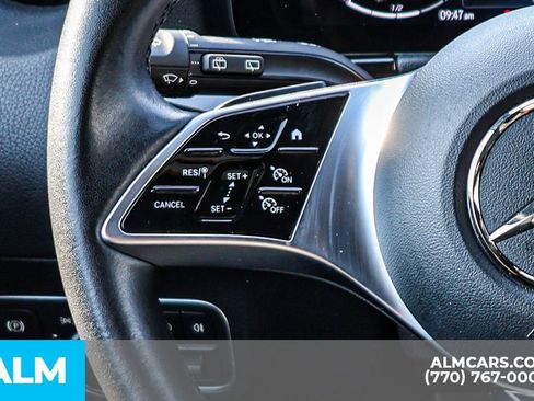 Used 2025 Mercedes-Benz GLA 250 image 35