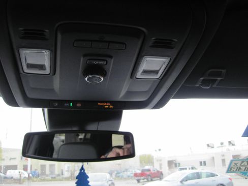 Used 2024 Chevrolet Tahoe LT AWD/4WD image 20