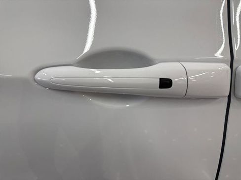 New 2026 Chrysler Pacifica Limited w/ S Appearance Package image 20