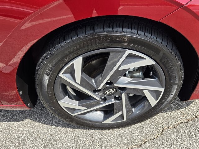 Used 2025 Hyundai Elantra SEL FWD image 10