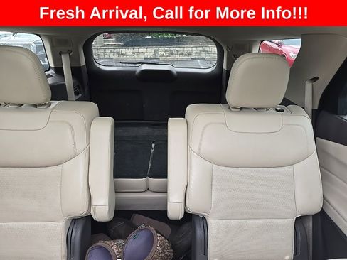 Used 2020 Ford Explorer Platinum w/ Premium Technology Package AWD/4WD image 12