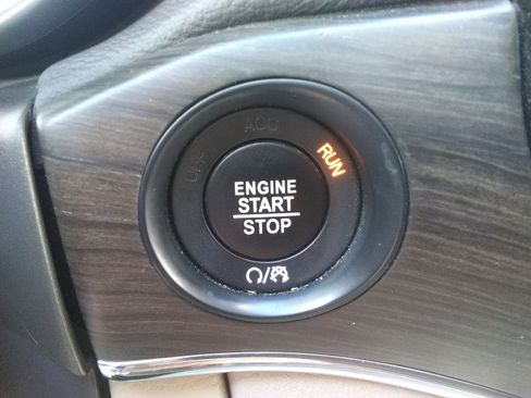 Used 2020 Jeep Grand Cherokee Overland image 19