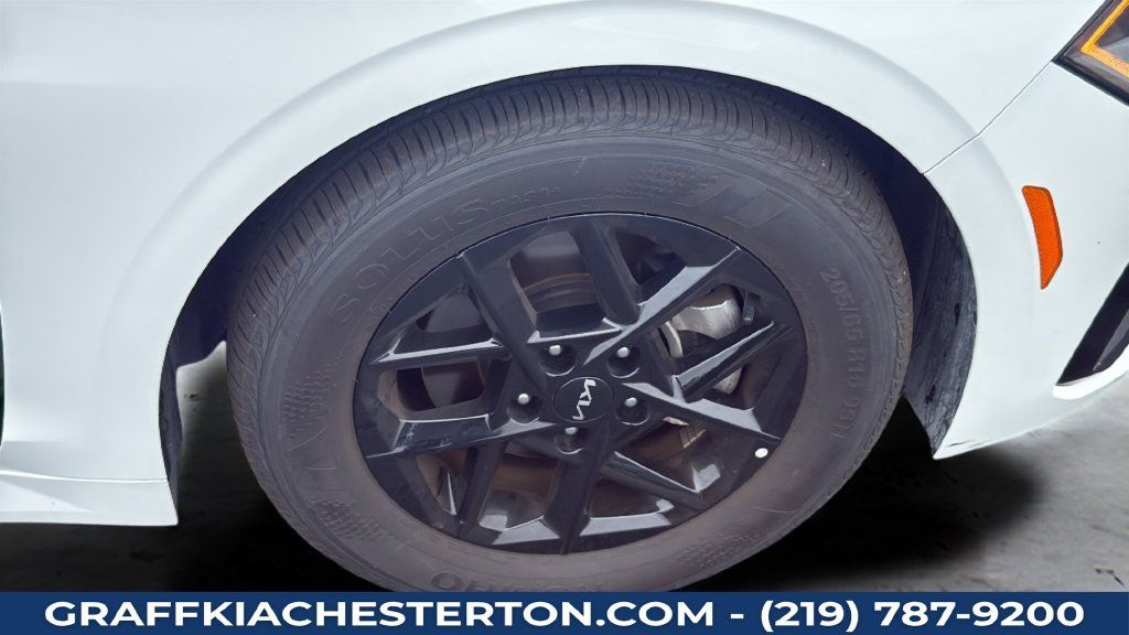 Used 2026 Kia K5 LXS FWD image 44