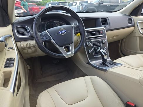 Used 2014 Volvo S60 T5 FWD image 20