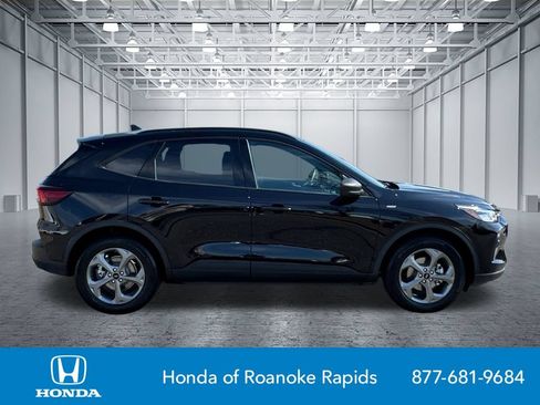 Used 2025 Ford Escape ST-Line FWD image 8