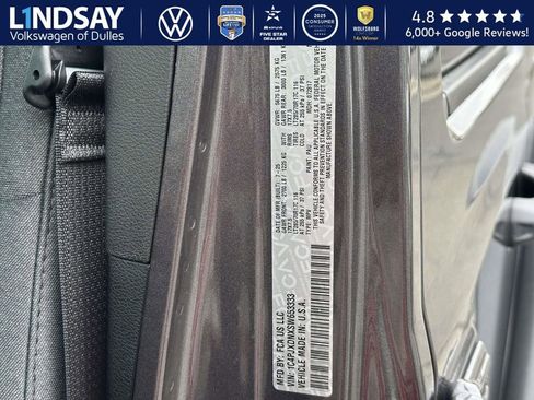 Used 2025 Jeep Wrangler Willys image 25