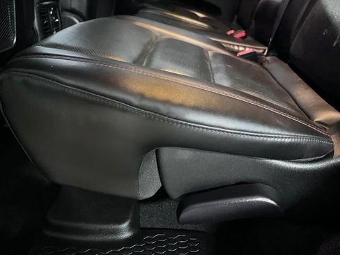 Used 2024 Dodge Durango GT RWD image 15