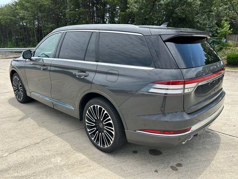 Used 2021 Lincoln Aviator Black Label w/ Dynamic Handling Package AWD/4WD image 3