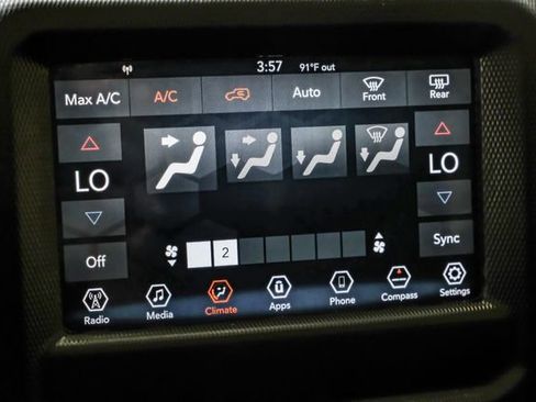 Used 2018 Jeep Wrangler Sport S image 33