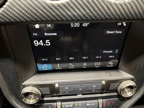 Used 2016 Ford Mustang Shelby GT350 w/ Technology Package image 28