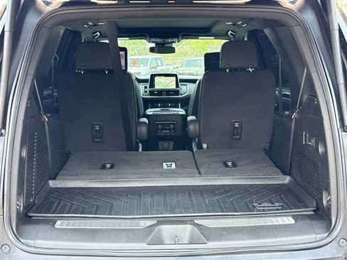 Used 2024 Chevrolet Tahoe RST w/ Luxury Package AWD/4WD image 19