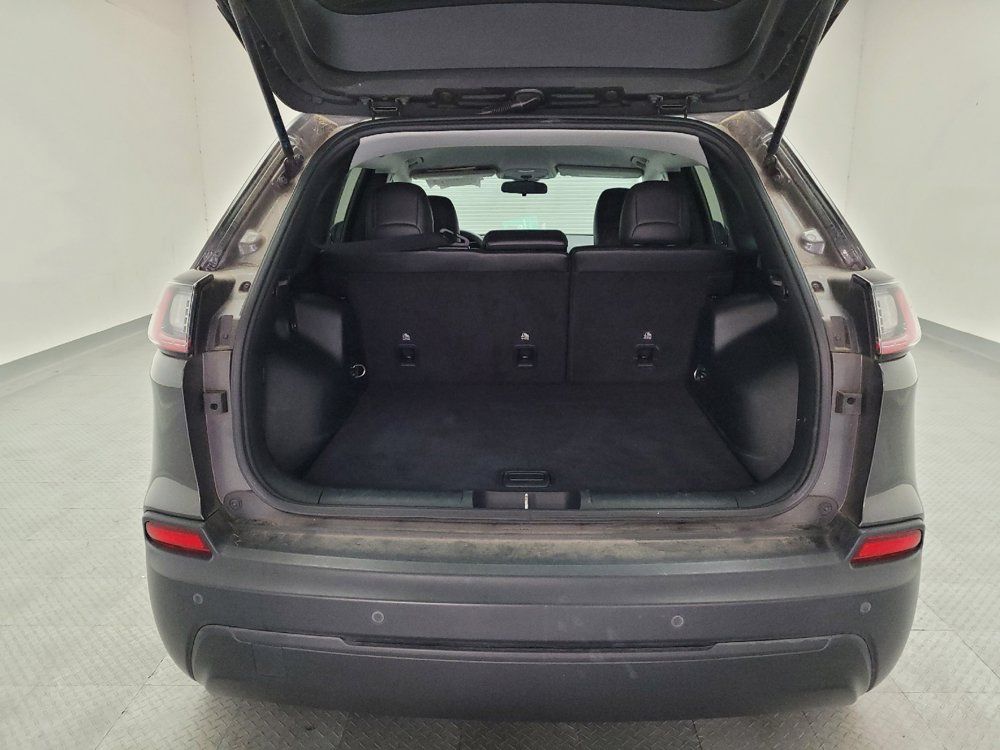 Used 2020 Jeep Cherokee Latitude Plus FWD image 29