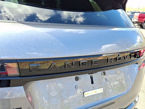 Used 2026 Land Rover Range Rover Evoque S AWD/4WD image 29