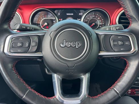 Used 2022 Jeep Wrangler Rubicon AWD/4WD image 23