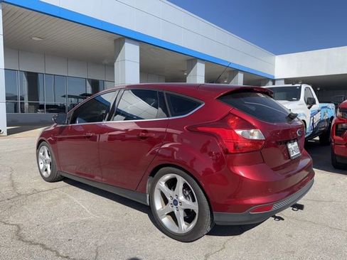 Used 2014 Ford Focus Titanium image 2