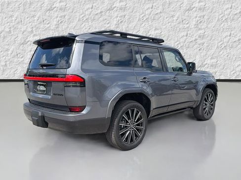 New 2026 Lexus GX 550 image 3