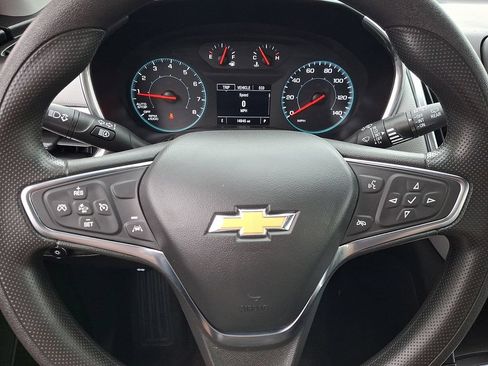Used 2024 Chevrolet Equinox LS FWD image 21