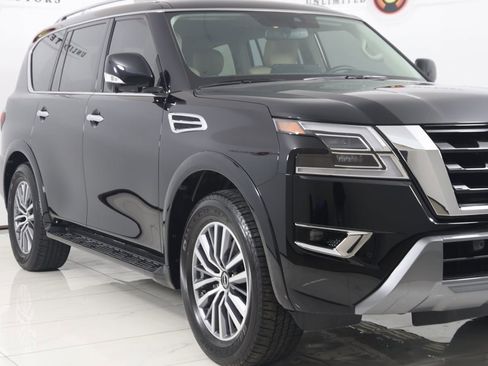 Used 2024 Nissan Armada SL w/ Captain's Chairs Package image 42