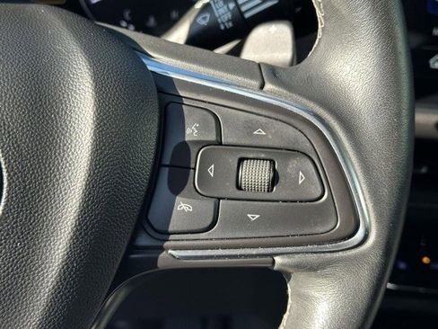 Used 2023 Buick Envision Essence image 26