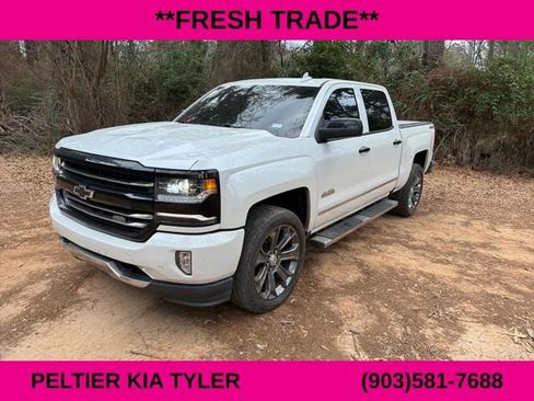 Used 2018 Chevrolet Silverado 1500 High Country image 3