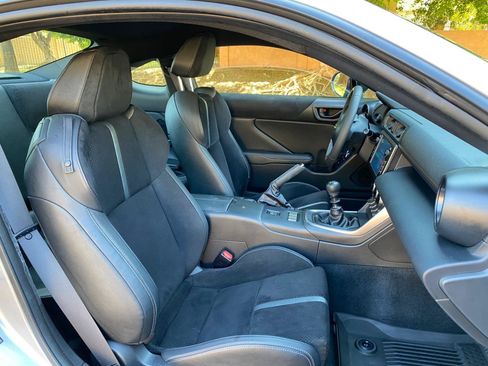 Used 2024 Toyota GR86 Premium RWD image 49