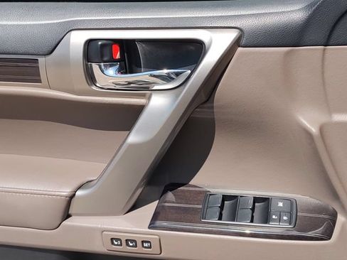 Used 2021 Lexus GX 460 Premium w/ Premium Package AWD/4WD image 26