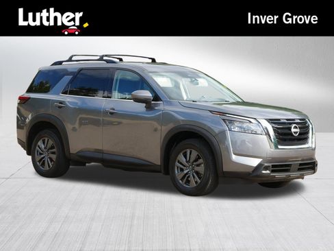 Certified 2024 Nissan Pathfinder SV AWD/4WD image 1