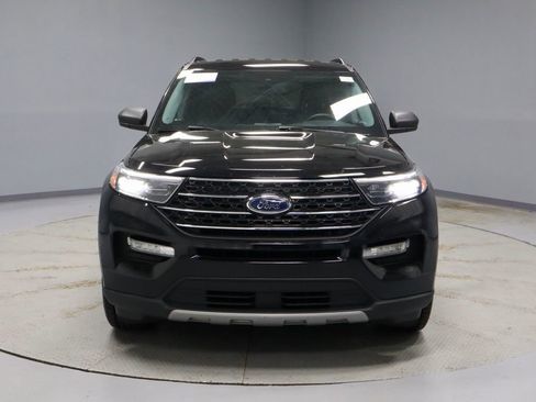 Certified 2022 Ford Explorer XLT w/ Equipment Group 202A AWD/4WD image 7