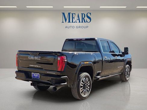Used 2024 GMC Sierra 3500 Denali Ultimate image 5