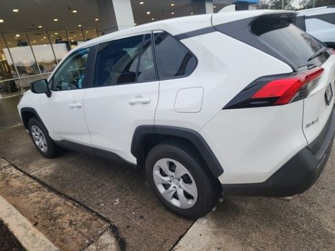 Used 2025 Toyota RAV4 LE image 10