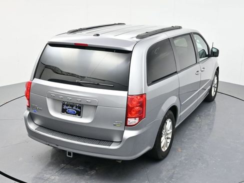 Used 2016 Dodge Grand Caravan SXT image 44