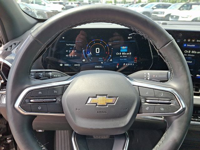 Used 2025 Chevrolet Equinox LT AWD/4WD image 19