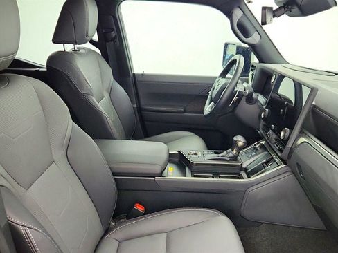 Used 2024 Lexus GX 550 AWD/4WD image 23