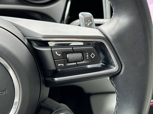 Certified 2023 Porsche Macan S AWD/4WD image 31