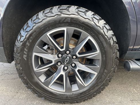 Used 2022 Chevrolet Tahoe Z71 w/ Luxury Package image 46