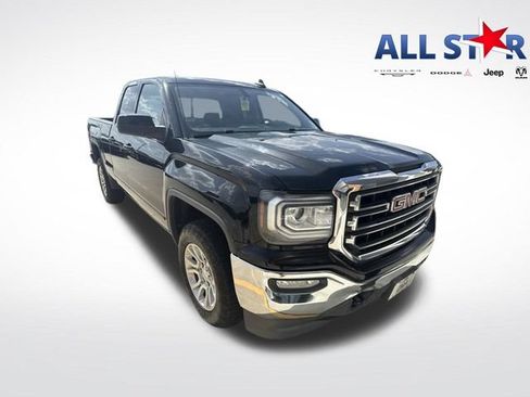Used 2017 GMC Sierra 1500 SLE w/ SLE Value Package AWD/4WD image 1