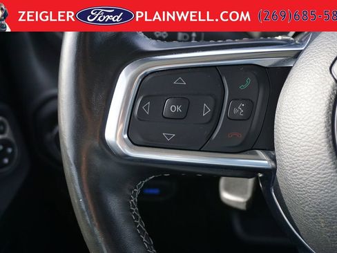 Used 2022 Jeep Wrangler Unlimited Sahara w/ Cold Weather Group AWD/4WD image 24