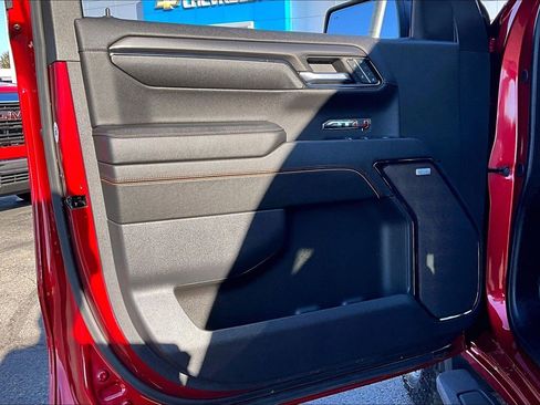 Used 2024 GMC Sierra 1500 AT4 w/ AT4 Premium Package image 18