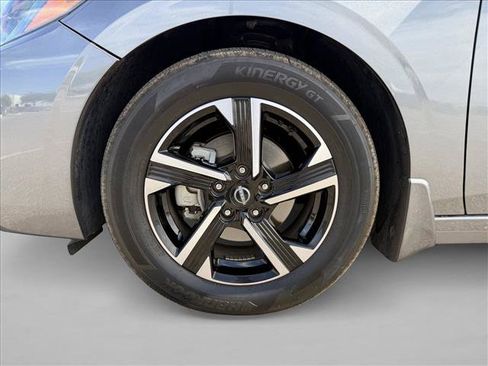 Used 2024 Nissan Sentra SV FWD image 26